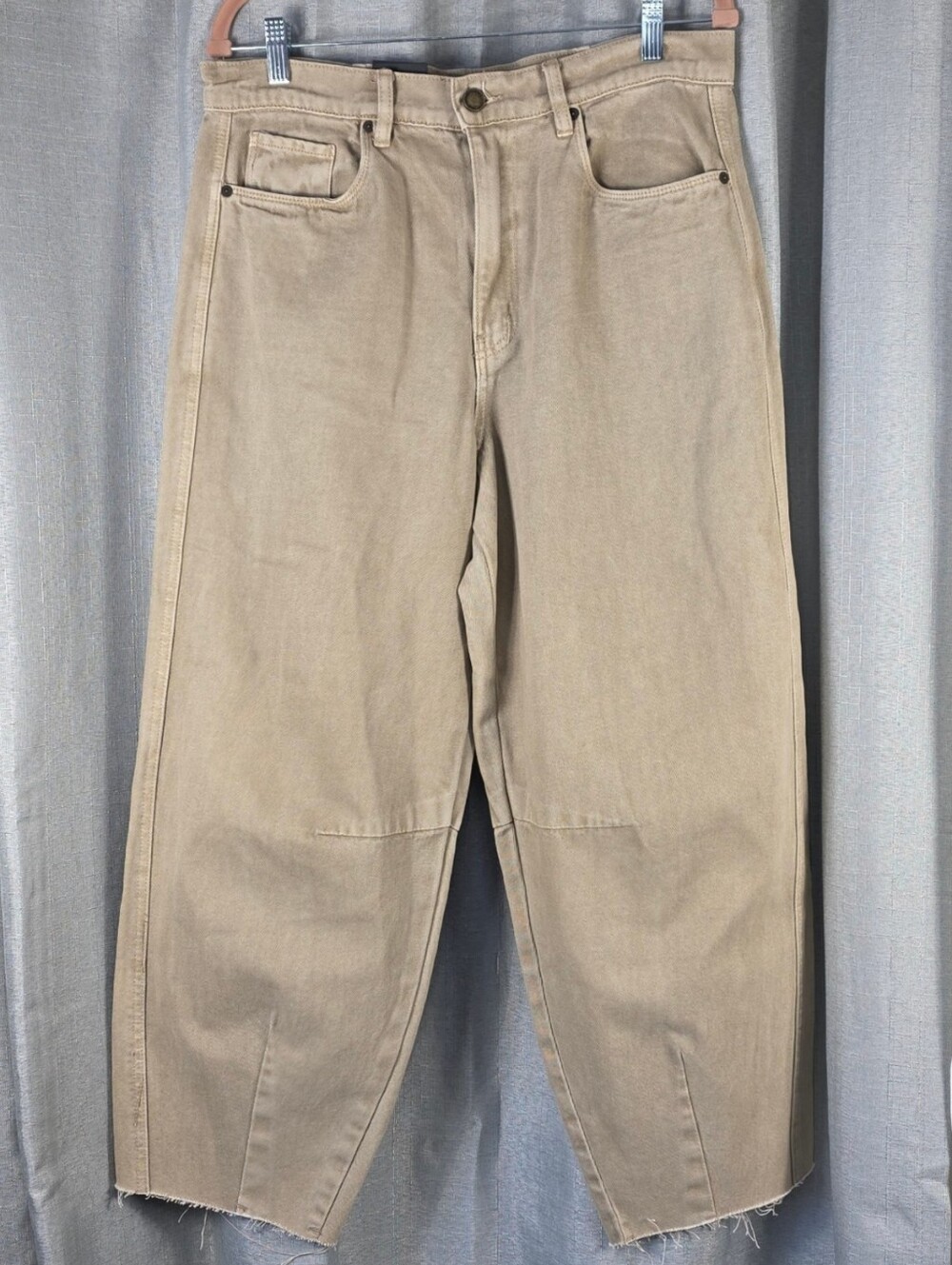 BLANKNYC Coffee Bar Brown Barrel Leg Raw Hem Jeans Size 30 NWT